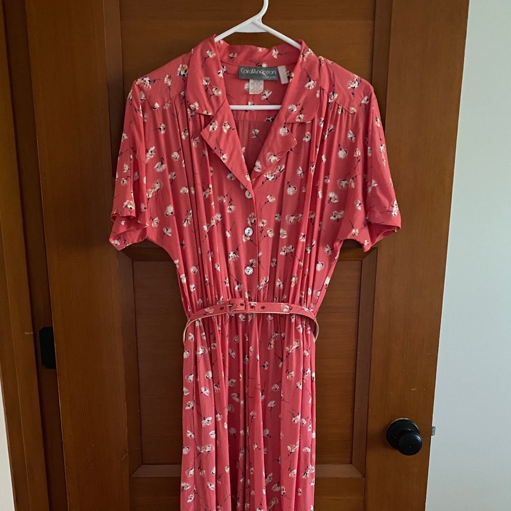 Vintage Long Floral Dress!